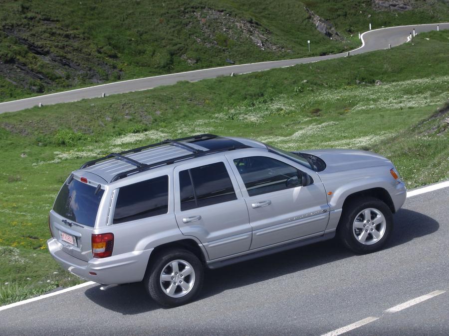  Jeep Grand Cherokee Overland 2002 года  (фото 6 из 16)